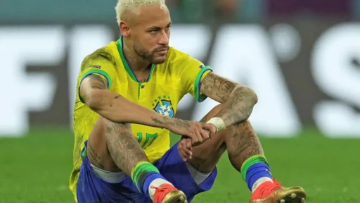 Neymar Retire